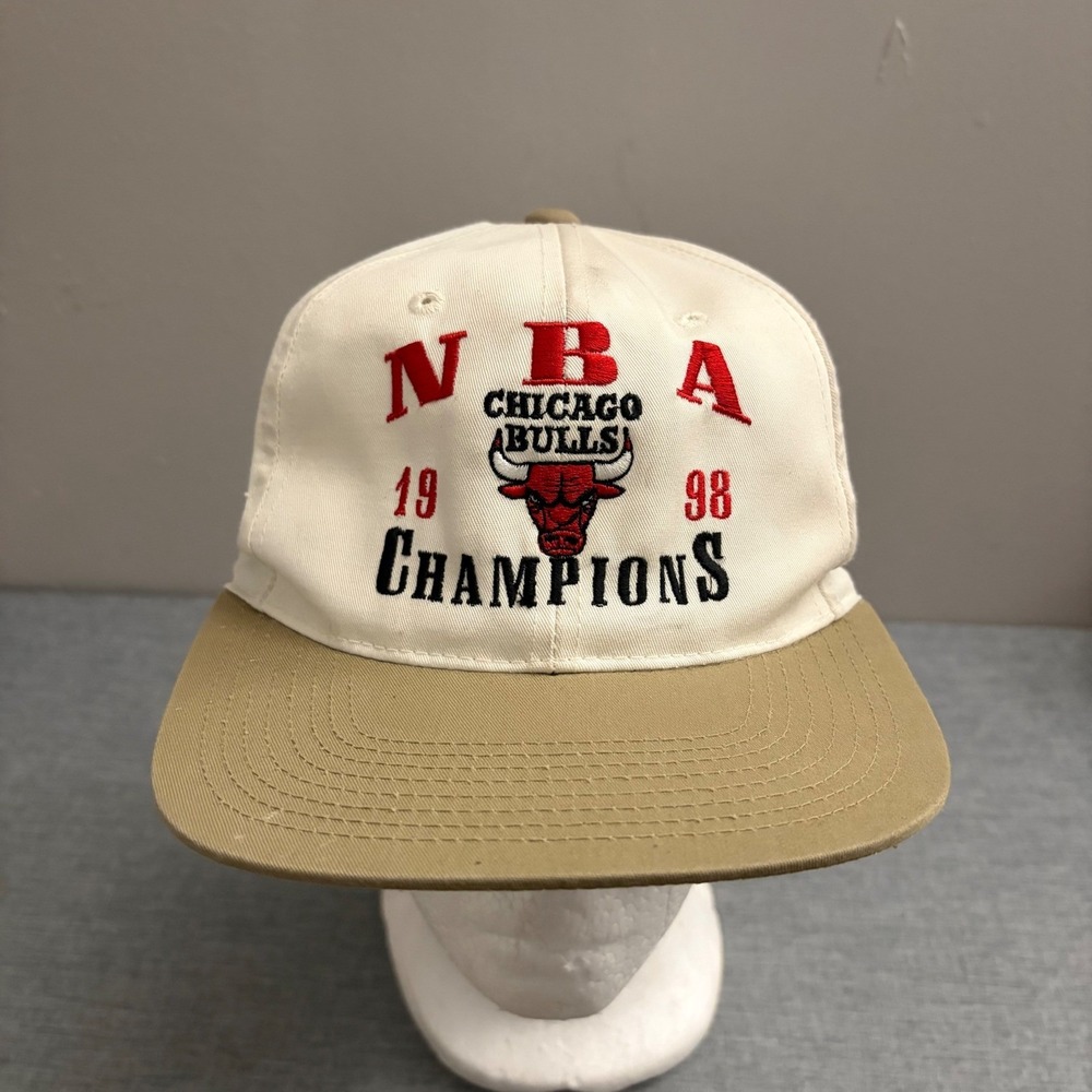 Twins Enterprise Hat Mens OSFA White Chicago Bulls 1998 NBA Champions Snapback